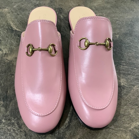 New condition Pink Slip ons 8.5/9 - Picture 2 of 13